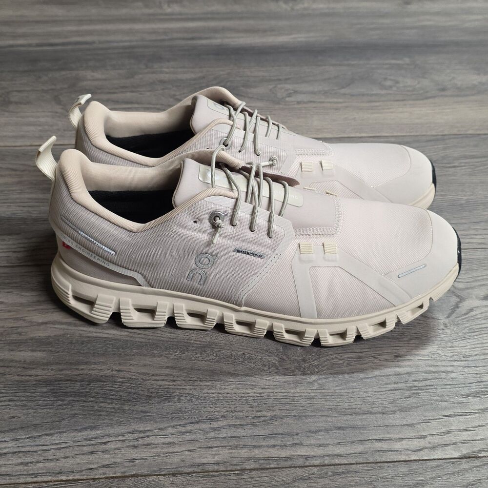Women’s On Cloud Waterproof Cream Running Shoes Womens Size 10.5